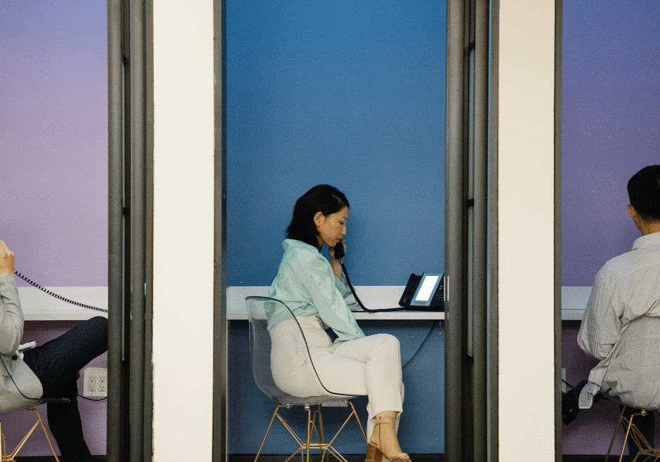 Caravel Law: What is the Difference Between Lawyers and Law Clerks?